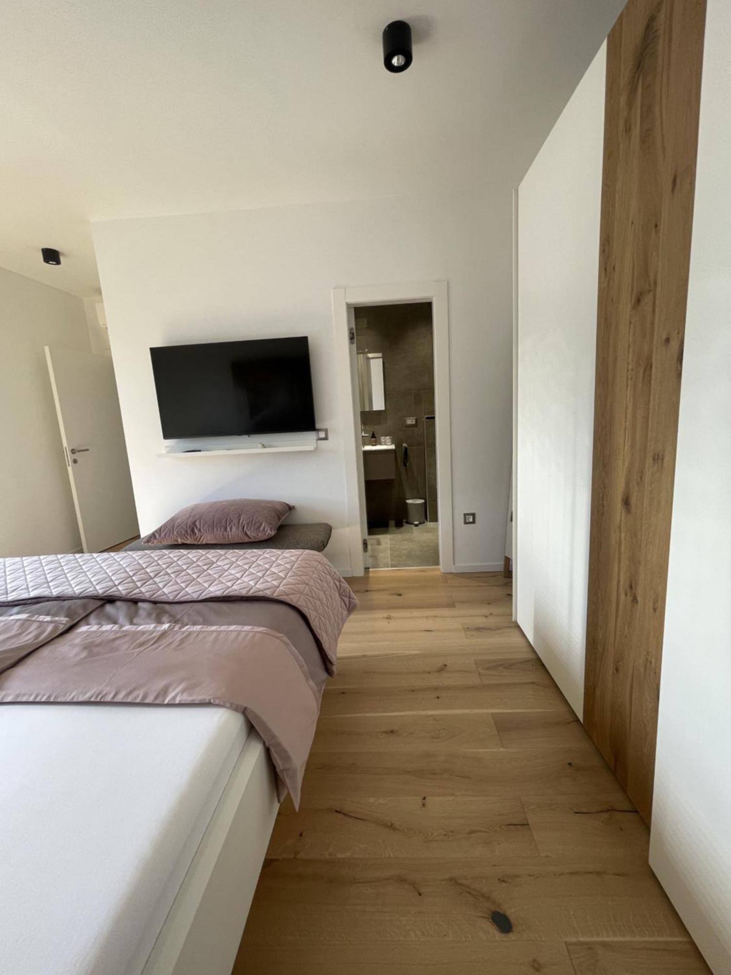 Villa Aurea Apartments Malinska De Luxe 外观 照片